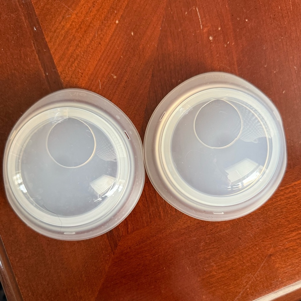 Elvie Catch Cups